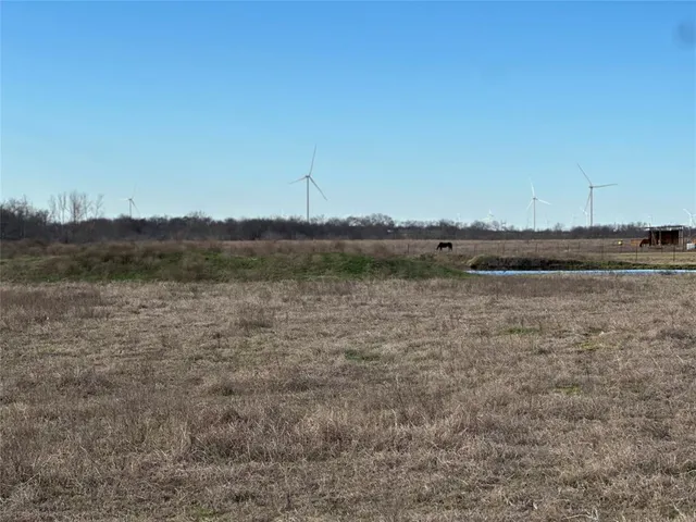 $300,000 | 215 Coolidge Tx 76635, Coolidge, TX 76635