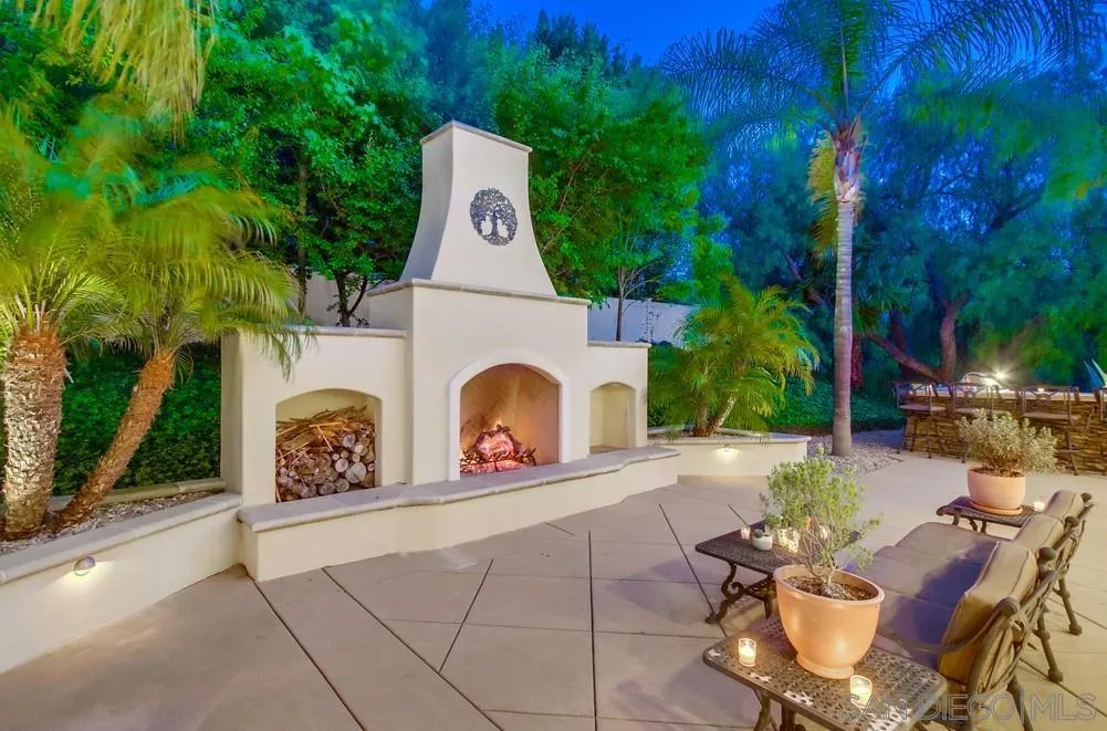 16052 Country Day Road Poway, CA 92064 - Photo 12 of 75 a outdoor space with lots of plants and palm tree