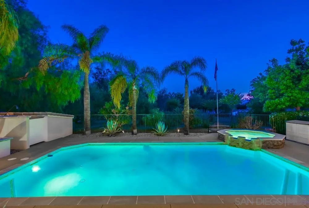 16052 Country Day Road Poway, CA 92064 - Photo 4 of 75