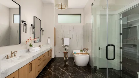 $2,150,000 | 1909 West 40th Street, Austin, TX 78731