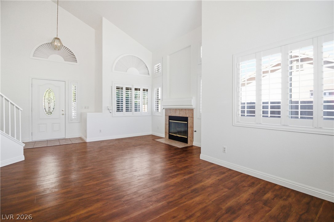 244 Camelback Ridge Avenue Henderson, NV 89012 - Photo 4 of 24