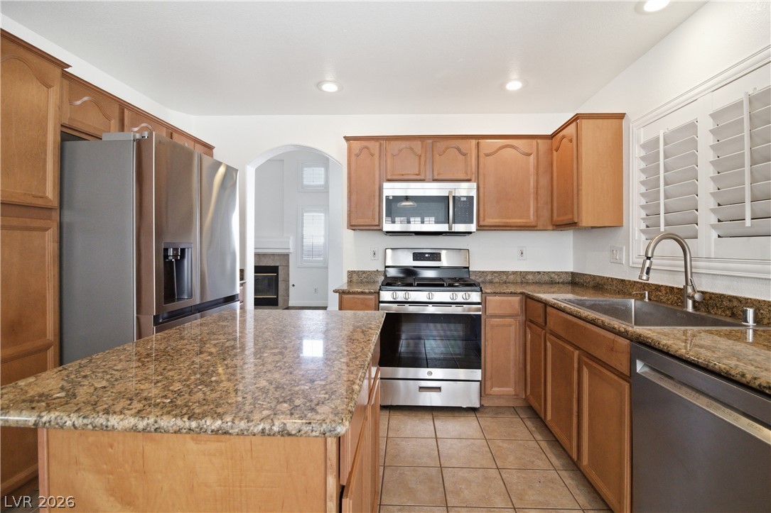 244 Camelback Ridge Avenue Henderson, NV 89012 - Photo 7 of 24