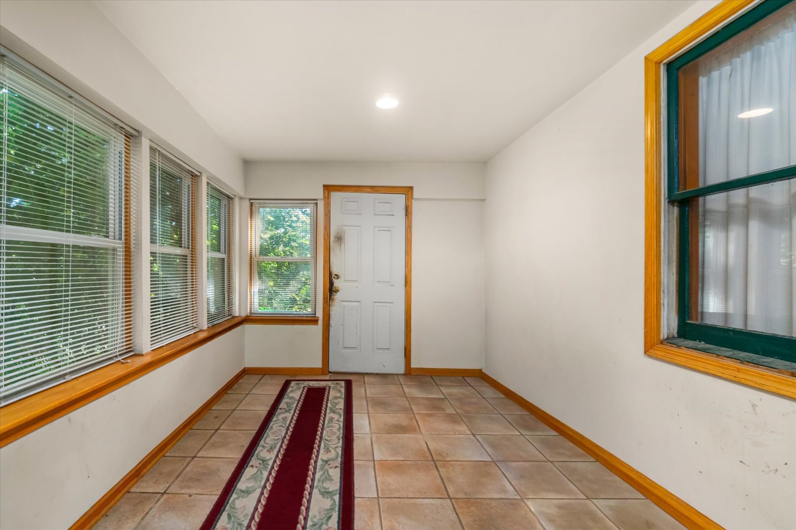 870 Simons Road Plainfield, IL 60585 - Photo 6 of 18 Gallery Image 6