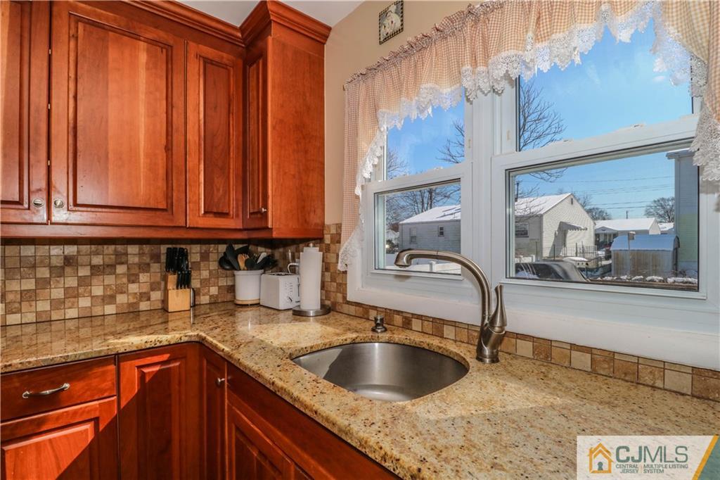 63 Jeffery Road Colonia, NJ 07067 - Photo 8 of 25 Gallery Image 8