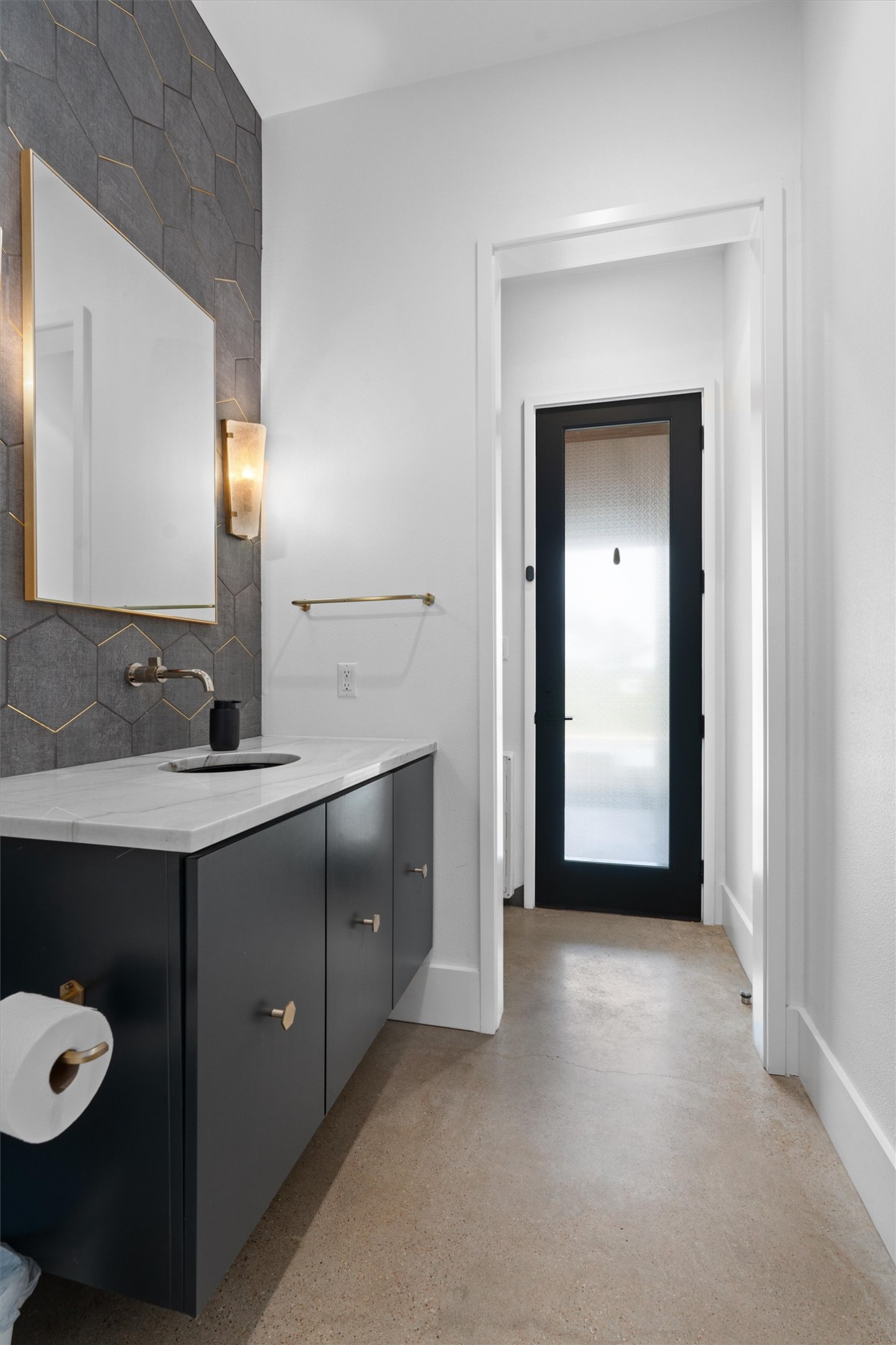 1500 The High Road Austin, TX 78746 - Photo 13 of 40 half bath with access to outside