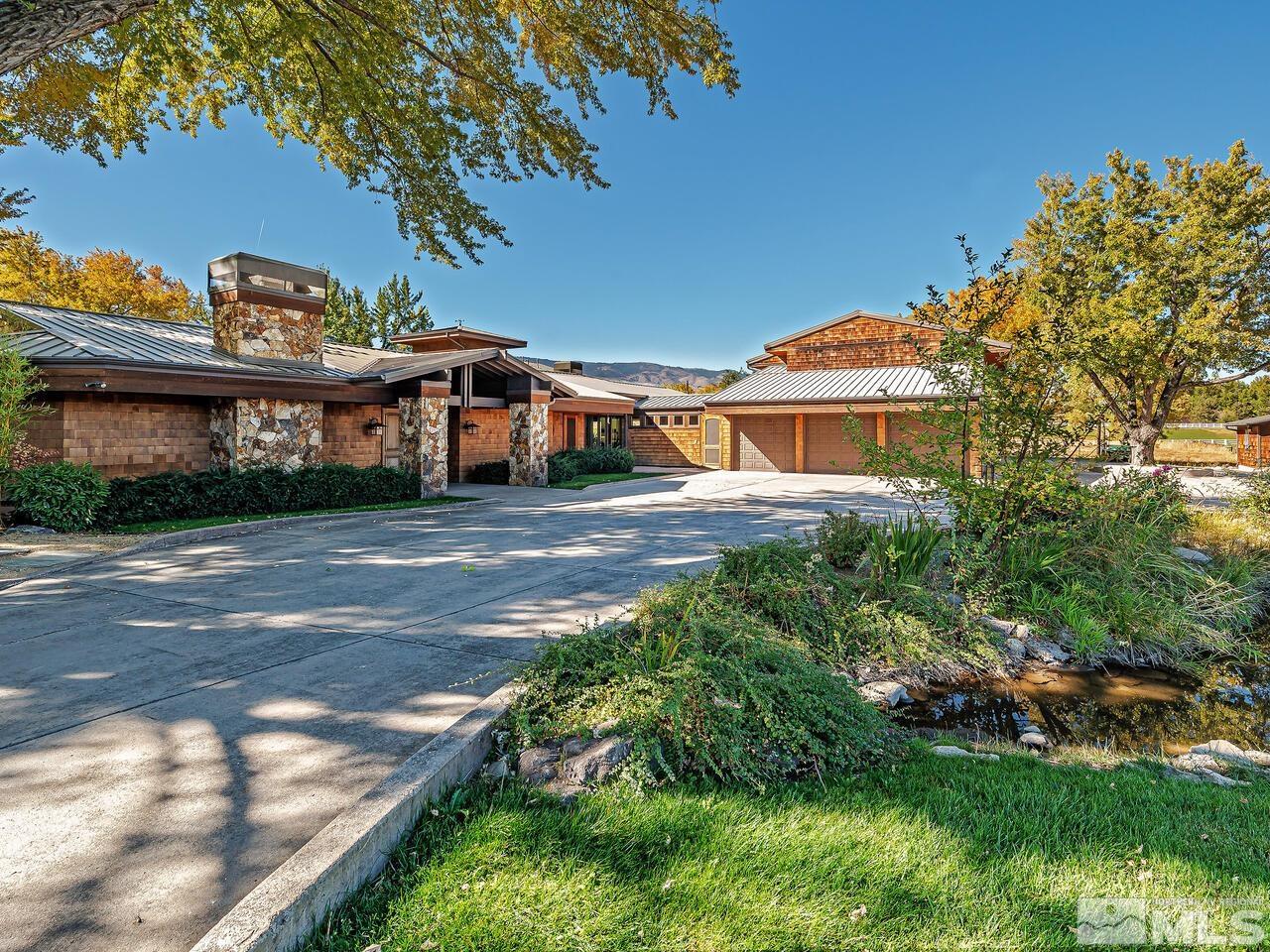 8475 Dieringer Drive Reno, NV 89511 - Photo 5 of 40 Photo 5