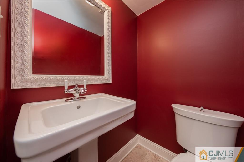 6 Lowell Road Manalapan, NJ 07726 - Photo 14 of 25 Gallery Image 14