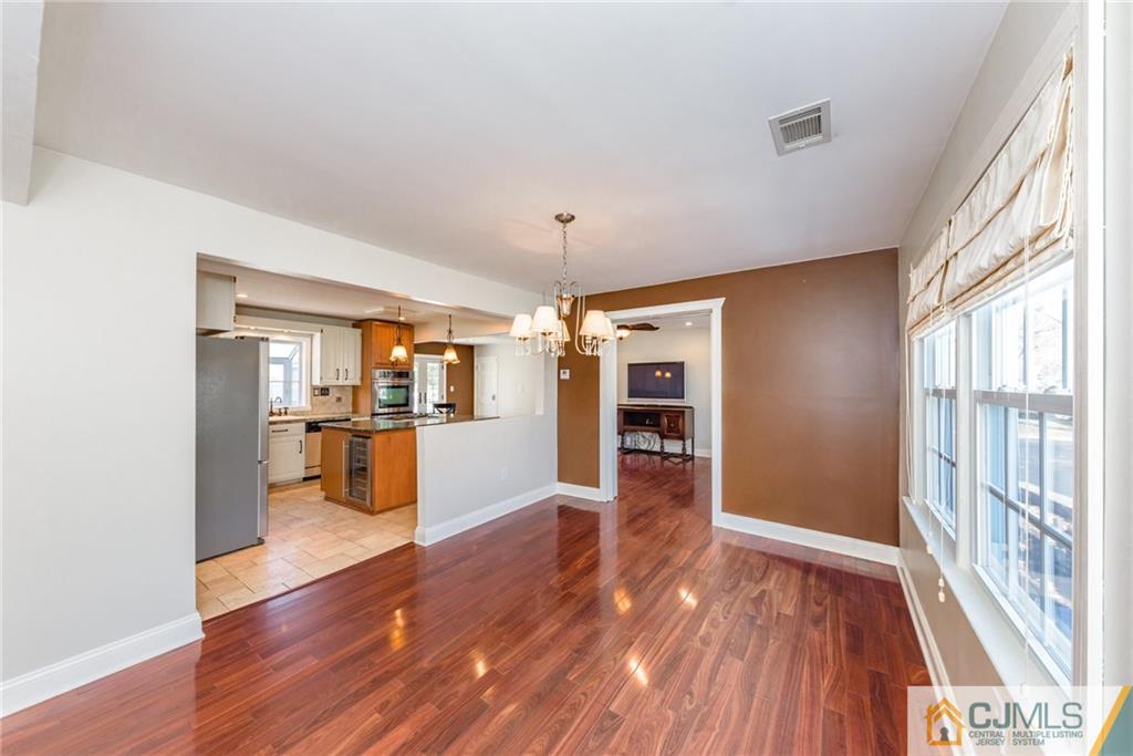 6 Lowell Road Manalapan, NJ 07726 - Photo 7 of 25 Gallery Image 7