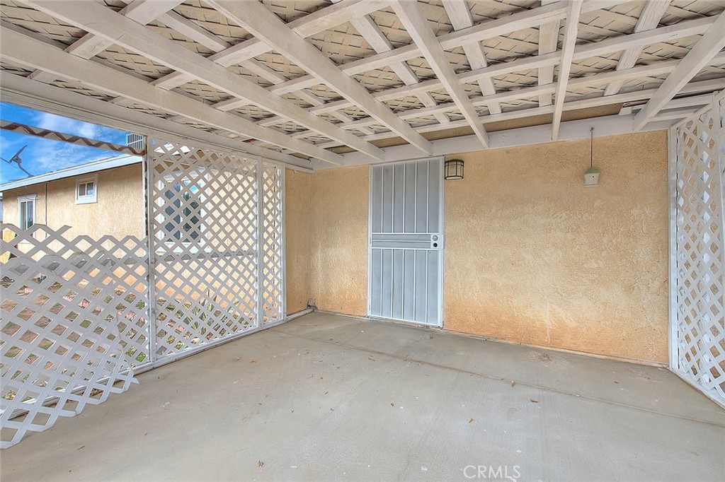 22133 Thunderbird Road Apple Valley, CA 92307 - Photo 20 of 29