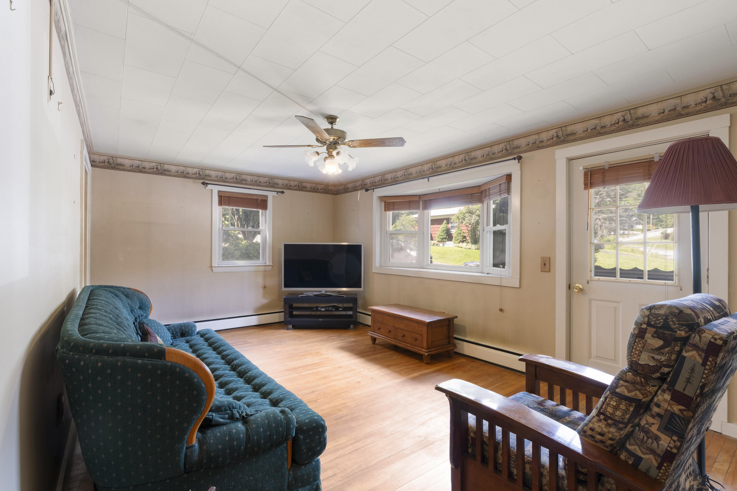 2 Dennis Street Augusta, ME 04330 - Photo 15 of 33 2_dennis_st-interior-06