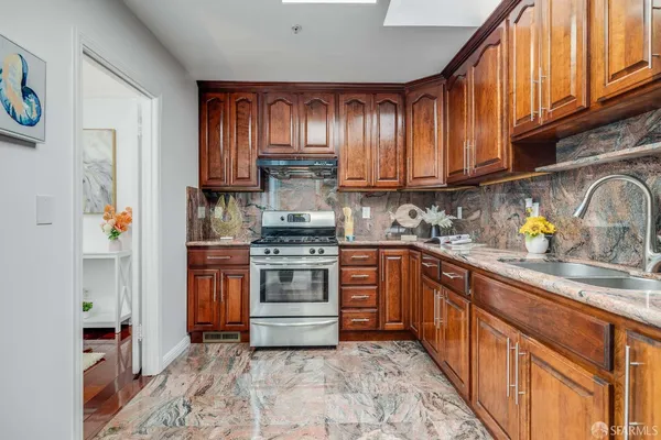$1,999,999 | 1352 34th Avenue, San Francisco, CA 94122