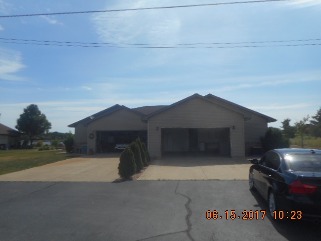 23177 North Arrow Road Cuba, IL 61427 - Photo 1 of 14 Gallery Image 1
