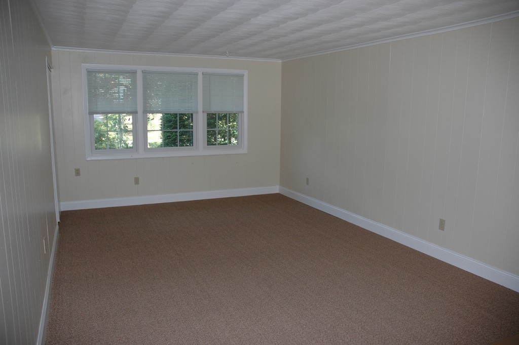 13 Ansie Road Chelmsford, MA 01824 - Photo 14 of 30 an empty room with a window