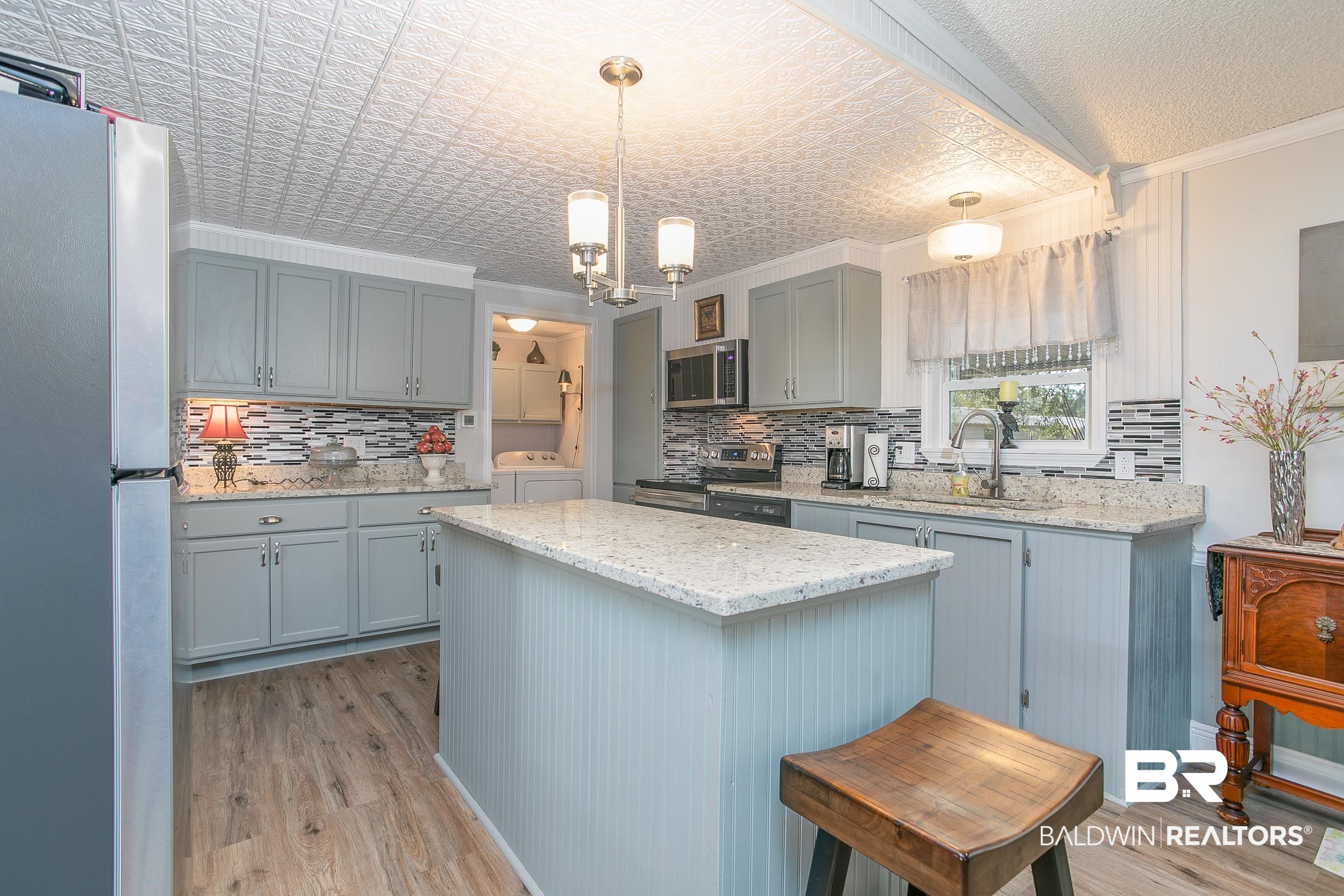 1652 Del Rey Drive Lillian, AL 36549 - Photo 6 of 50 Kitchen