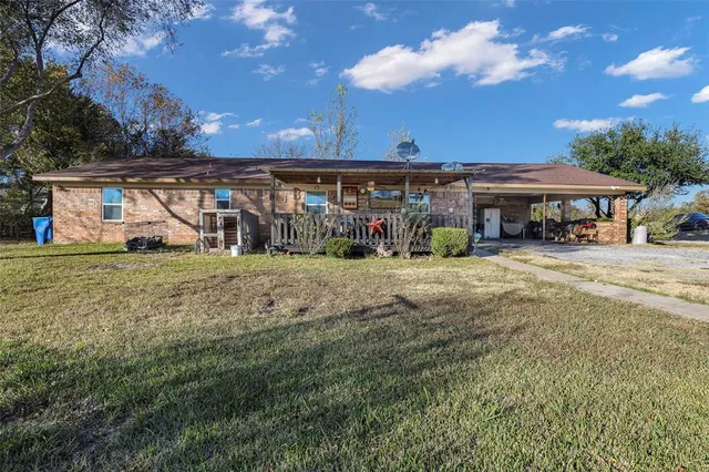 a picture of a cabinet with a floor plan