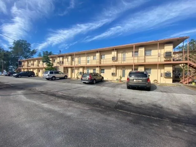 $1,200 | 4902 31st Avenue South, Gulfport, FL 33707