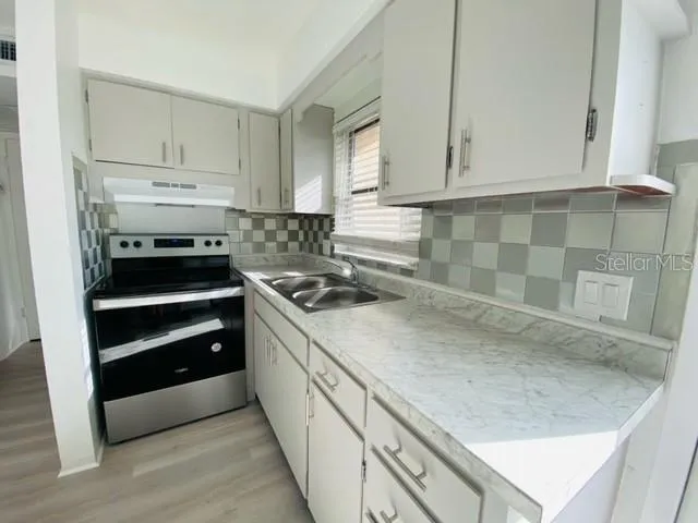 $1,200 | 4902 31st Avenue South, Gulfport, FL 33707