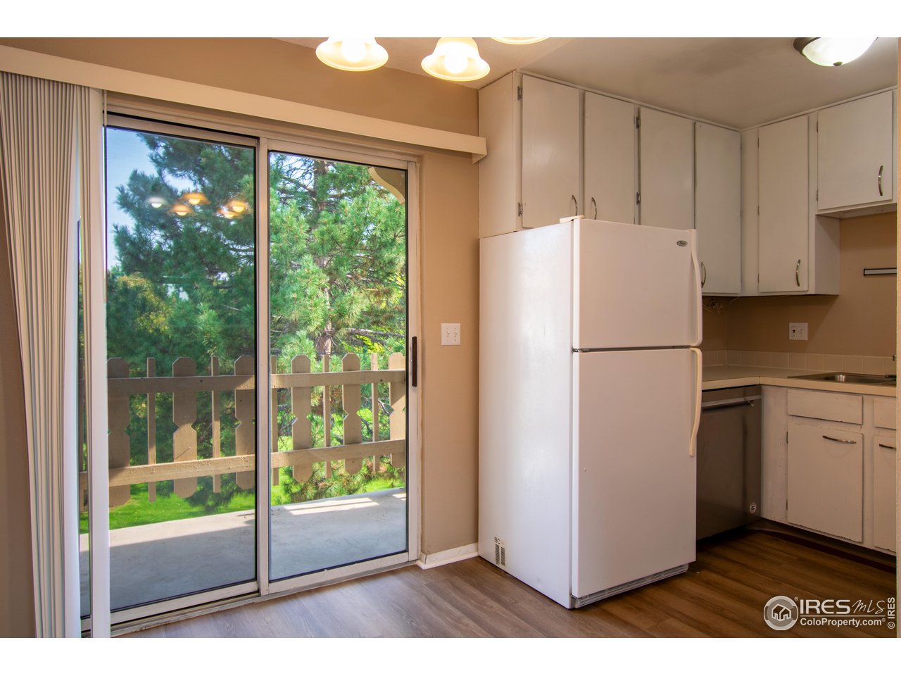 1024 East Swallow Road, Unit 233 Fort Collins, CO 80525 - Photo 3 of 18 Kitchen