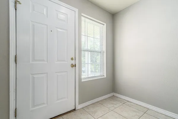 $1,495 | 100 Corwin Drive, Unit 100, Crestview, FL 32539