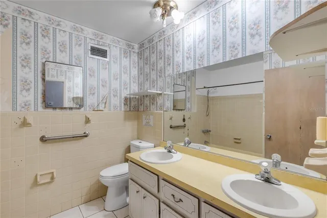 $344,990 | 913 Valencia Road, South Daytona, FL 32119