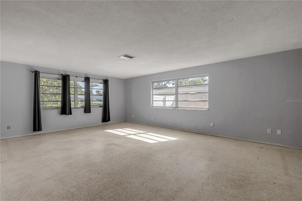 913 Valencia Road South Daytona, FL 32119 - Photo 9 of 31