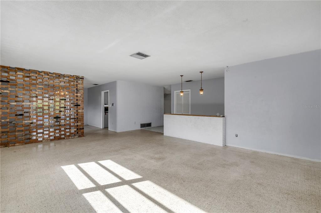 913 Valencia Road South Daytona, FL 32119 - Photo 10 of 31