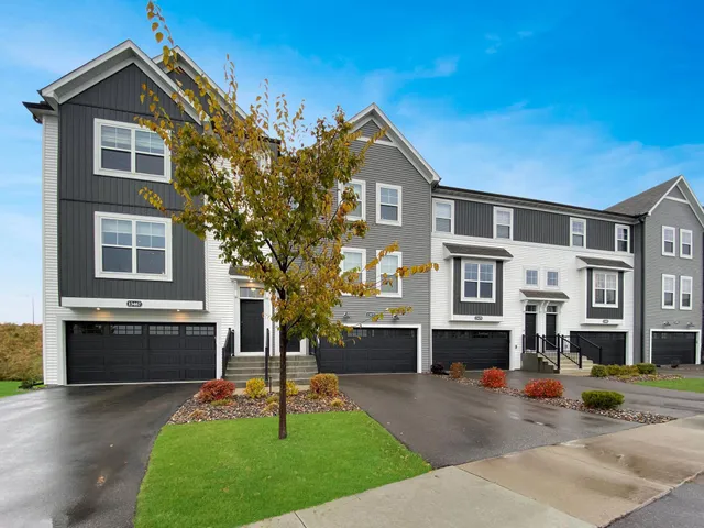 $2,900 | 13467 Territorial Circle North, Maple Grove, MN 55369