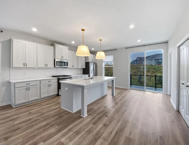 $2,900 | 13467 Territorial Circle North, Maple Grove, MN 55369