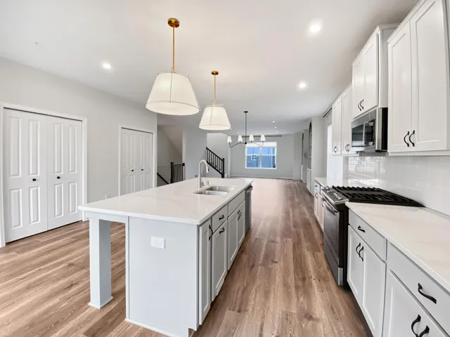 $2,900 | 13467 Territorial Circle North, Maple Grove, MN 55369