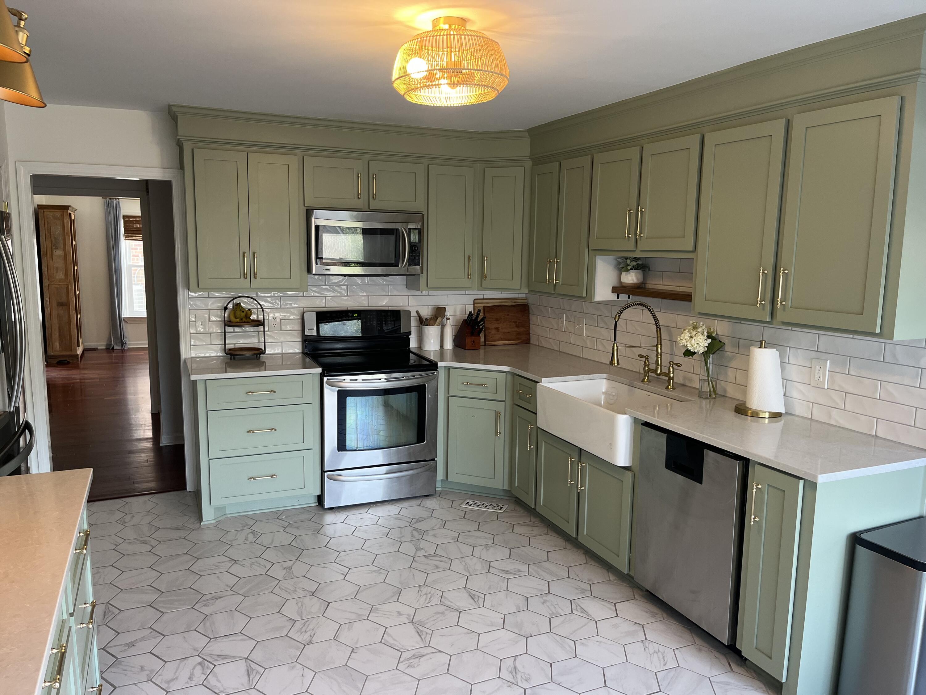 6 Leone Lane Hanahan, SC 29410 - Photo 9 of 25 Heath Tuck - 9