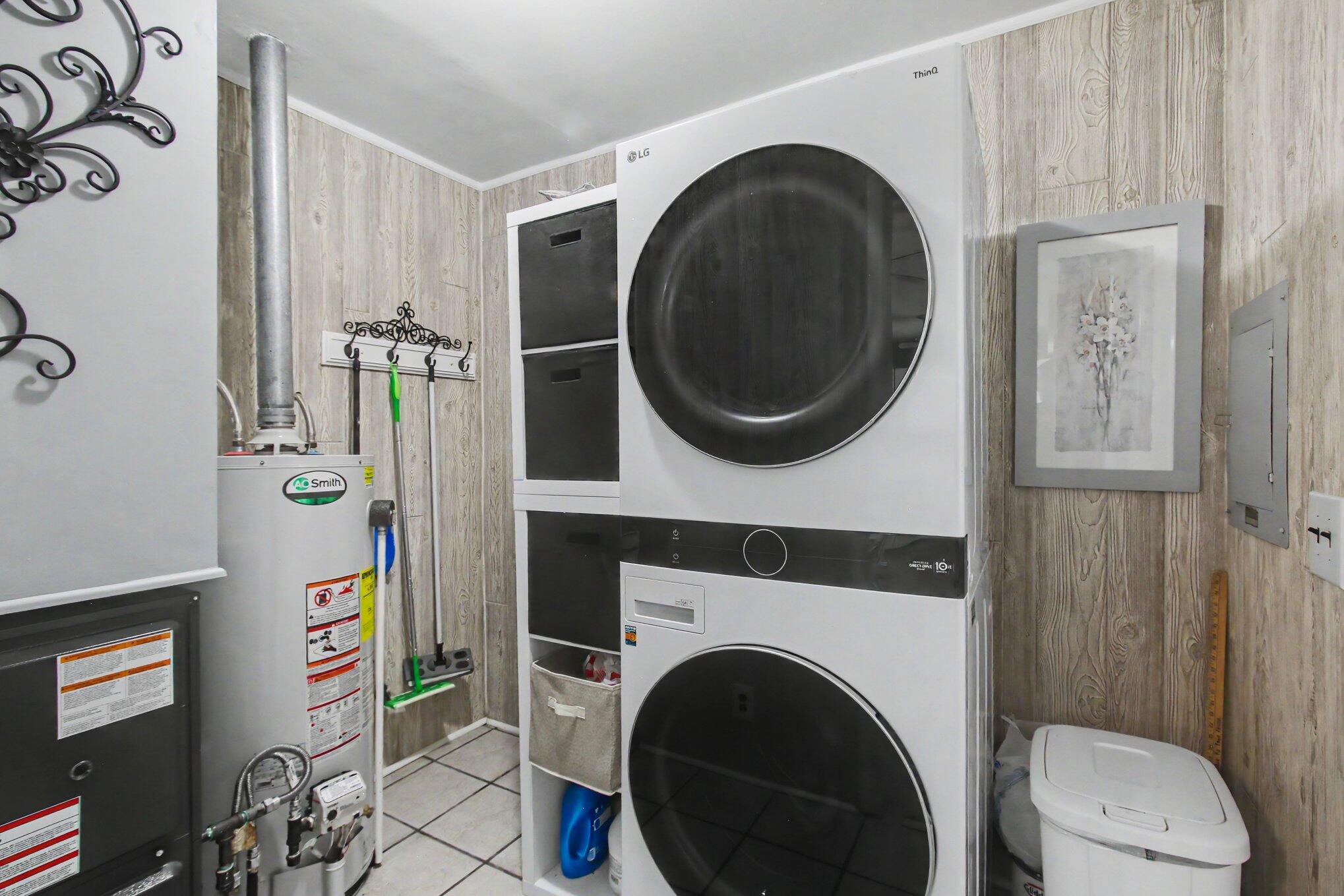 850 West Michillinda Road Muskegon, MI 49445 - Photo 15 of 18 Main Floor Laundry Room