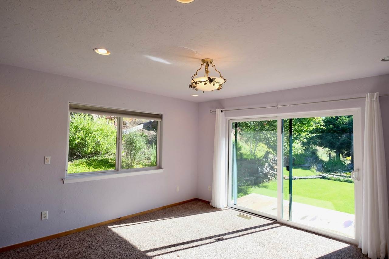 601 Davis Place Road Mount Shasta, CA 96067 - Photo 14 of 22 Gallery Image 14