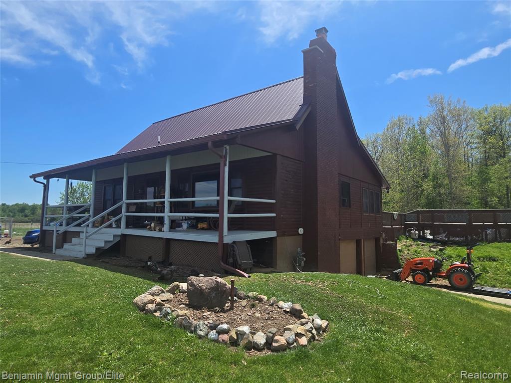 6827 Lapeer Road Smiths Creek, MI 48074 - Photo 2 of 16