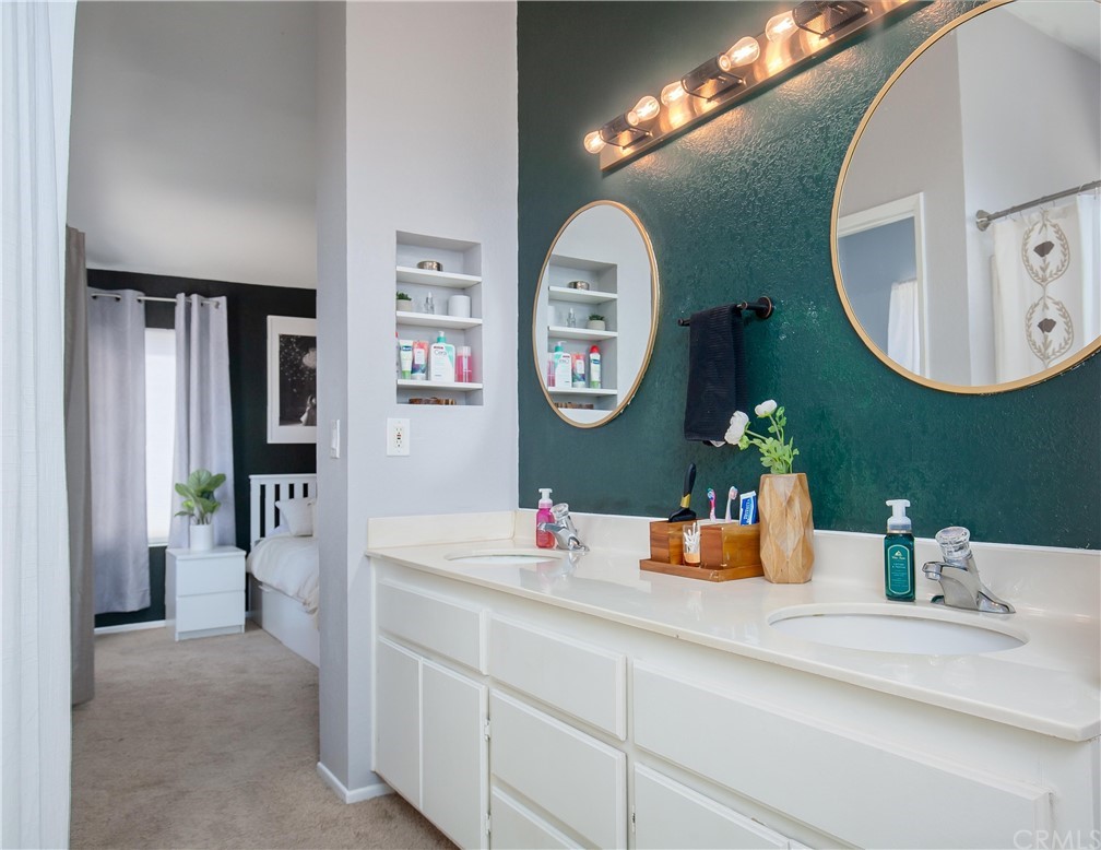 2611 Vía Romana Lancaster, CA 93535 - Photo 15 of 24