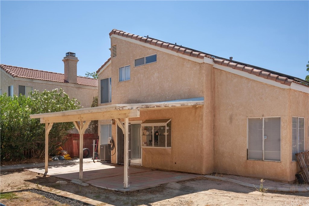 2611 Vía Romana Lancaster, CA 93535 - Photo 21 of 24