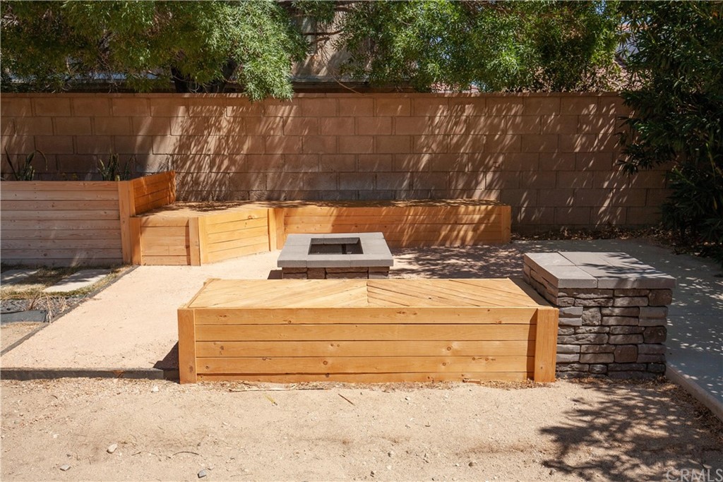 2611 Vía Romana Lancaster, CA 93535 - Photo 23 of 24