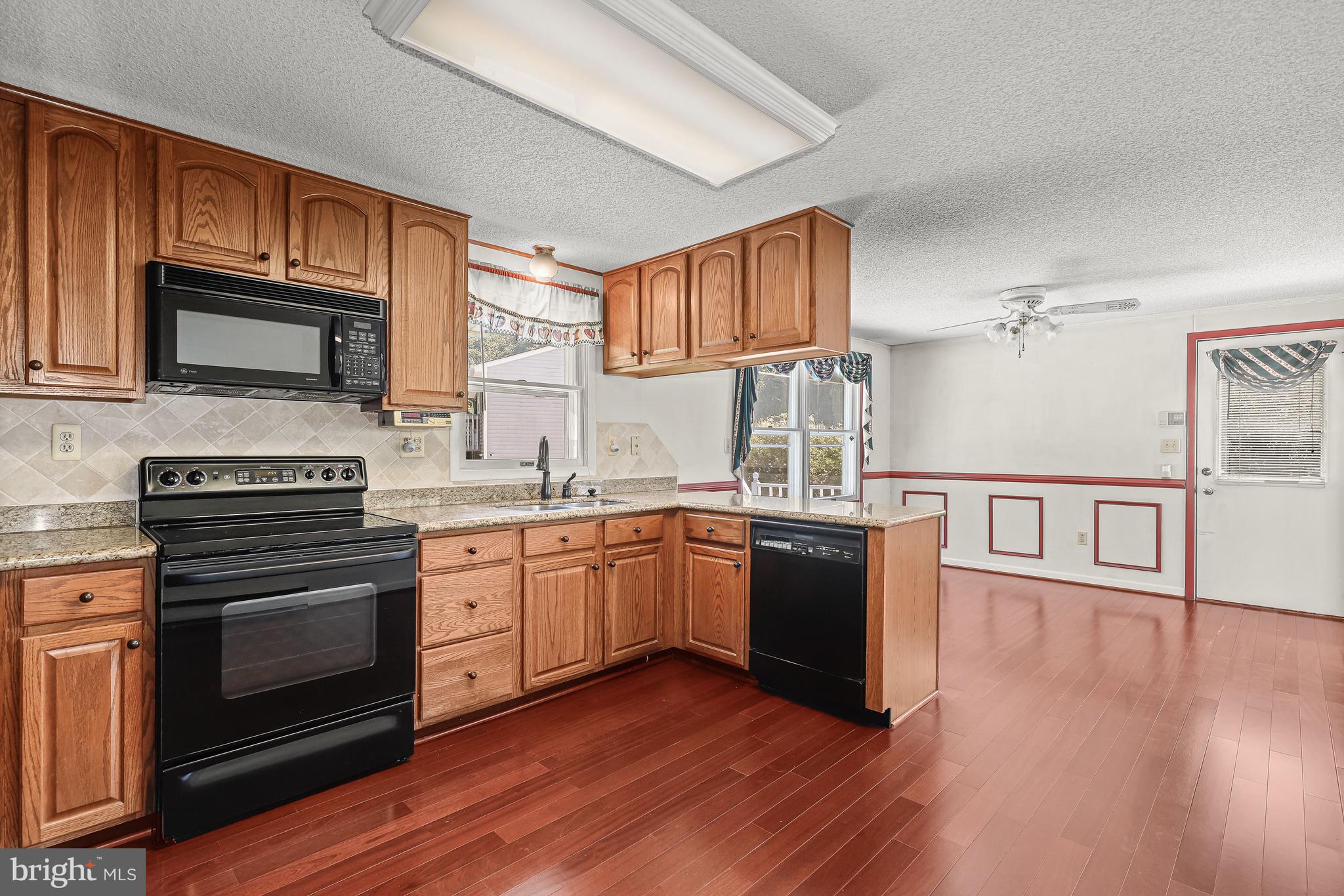 9299 All Saints Road Laurel, MD 20723 - Photo 10 of 51 Kitchen
