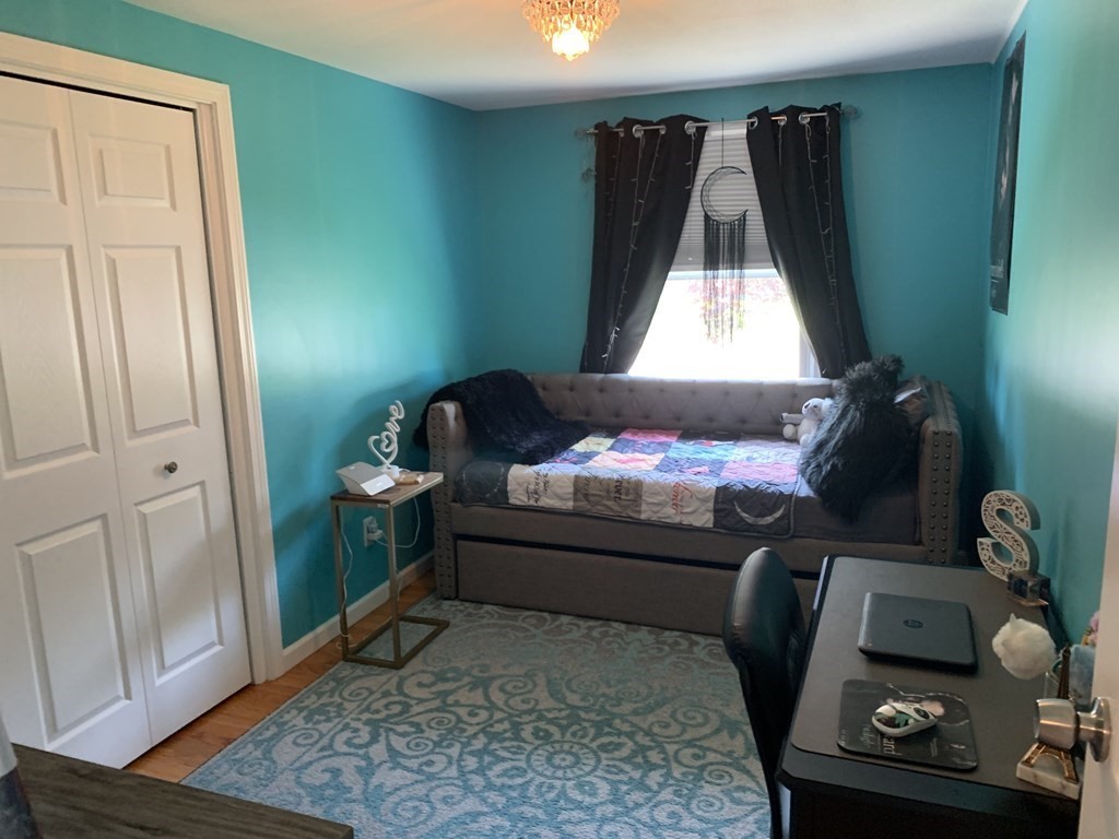 40 Mallowhill Road Springfield, MA 01129 - Photo 25 of 35