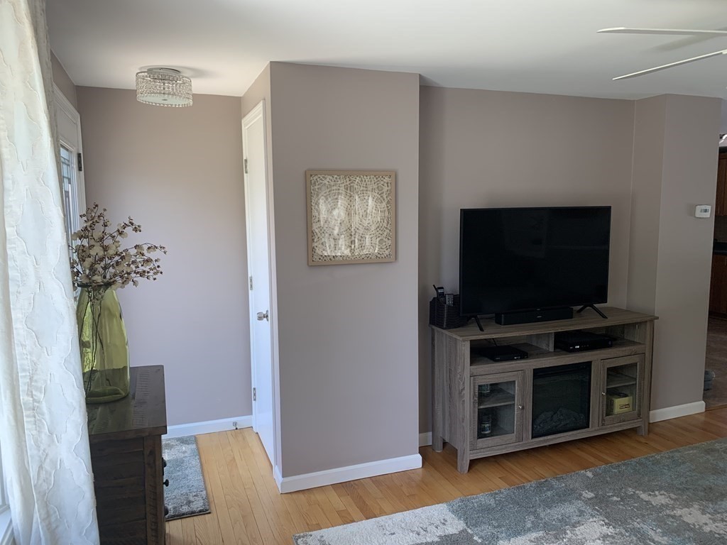 40 Mallowhill Road Springfield, MA 01129 - Photo 6 of 35