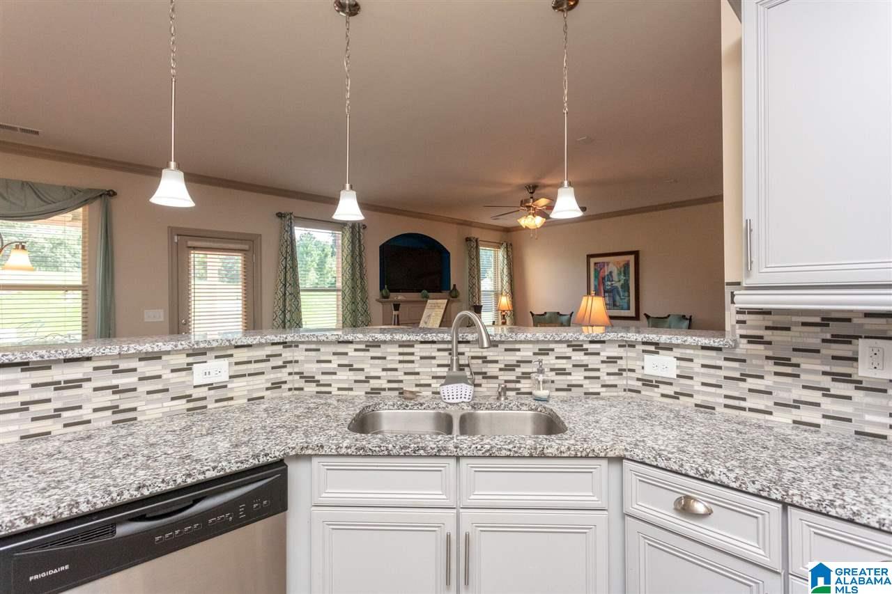 4570 Brookshire Loop Bessemer, AL 35022 - Photo 6 of 47