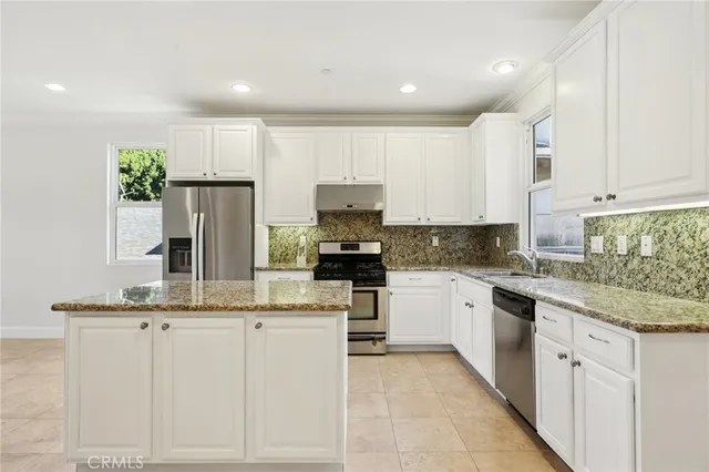 $915,000 | 3802 Howard Avenue, Los Alamitos, CA 90720