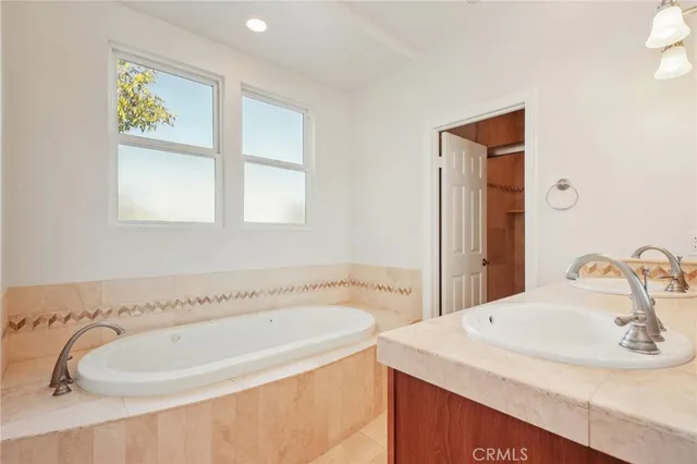 $915,000 | 3802 Howard Avenue, Los Alamitos, CA 90720