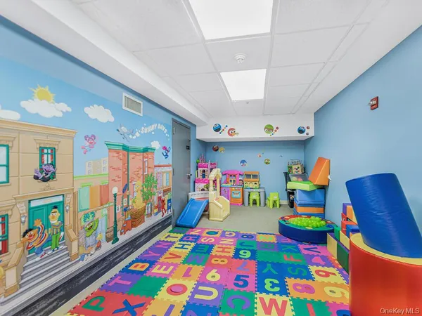 $2,650 | 543 Main Street, Unit 211, New Rochelle, NY 10801