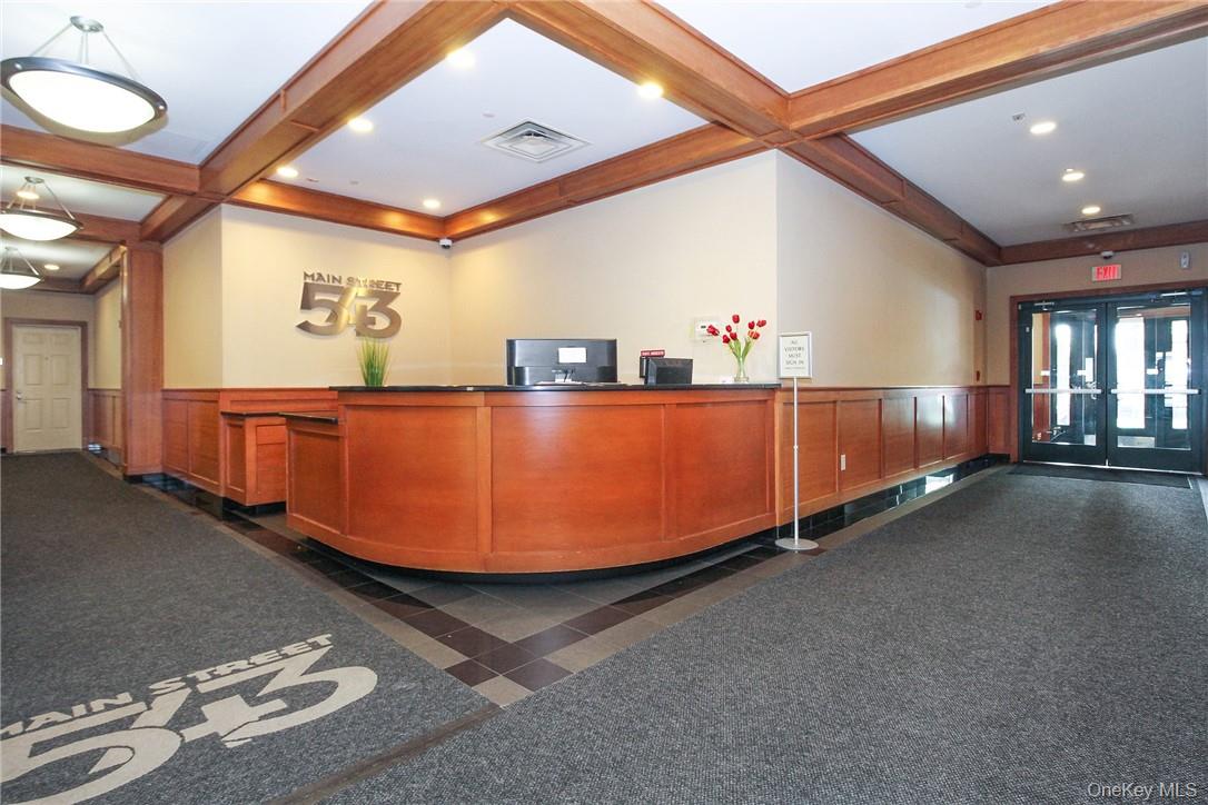 543 Main Street, Unit 211 New Rochelle, NY 10801 - Photo 4 of 22 a room with natural light