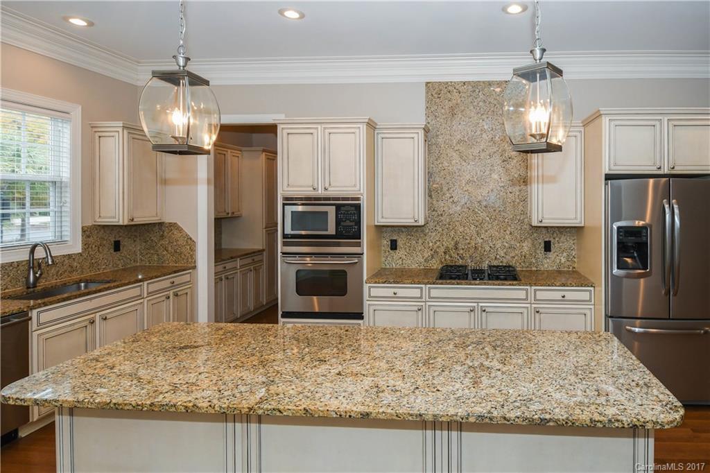18117 Meadow Bottom Road Charlotte, NC 28277 - Photo 7 of 24 Gallery Image 7