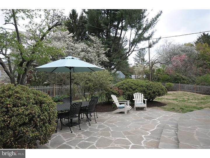 126 Hillside Road Wayne, PA 19087 - Photo 17 of 21 Patio