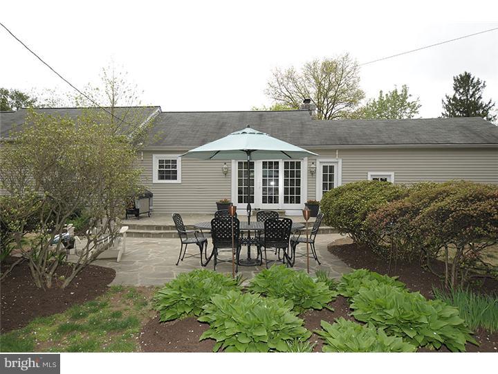 126 Hillside Road Wayne, PA 19087 - Photo 19 of 21 Back Yard
