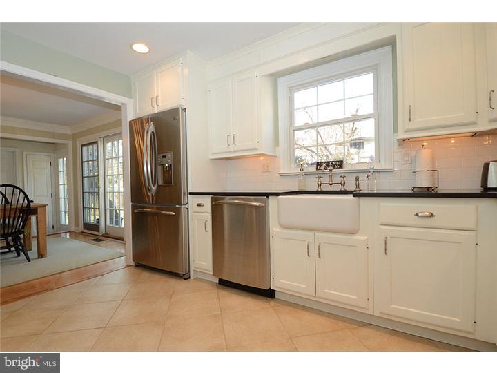 126 Hillside Road Wayne, PA 19087 - Photo 9 of 21 Kitchen