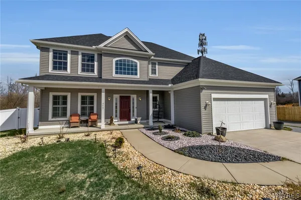 $769,900 | 4665 Carlyes Court, Hamburg, NY 14075