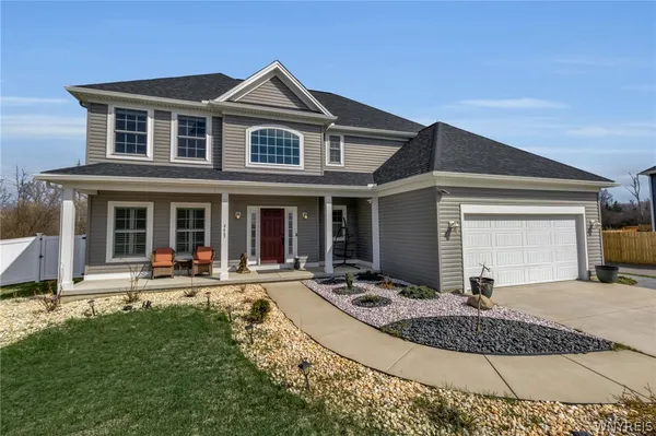 $769,900 | 4665 Carlyes Court, Hamburg, NY 14075